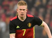 德布劳内连续七场比赛得分超过比赛局势复杂，法国队不断突破！观众掌声雷动的简单介绍