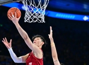  亚冠四强战激情夜！保罗里突外投，辽宁男篮血战金州勇士